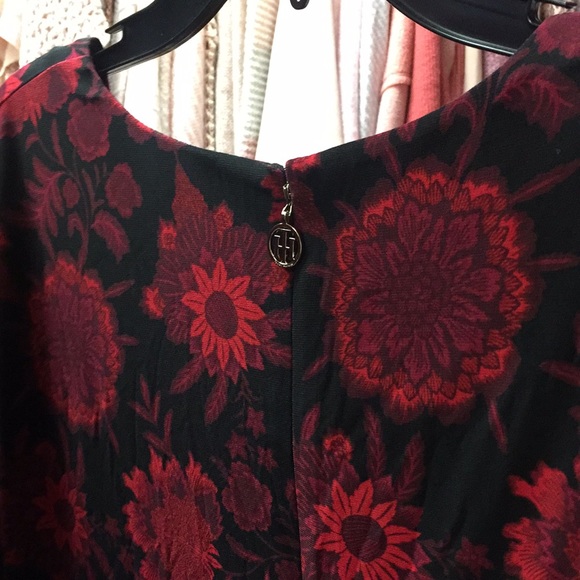 Tommy Hilfiger Long Sheer Balloon Sleeve Dress - Picture 11 of 12